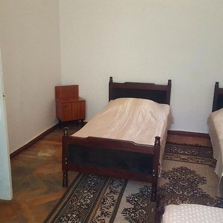 קאחתי Firuza Hostel מראה חיצוני תמונה