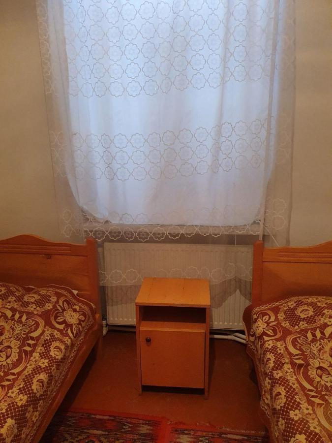 קאחתי Firuza Hostel מראה חיצוני תמונה