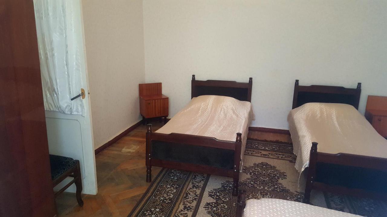 קאחתי Firuza Hostel מראה חיצוני תמונה