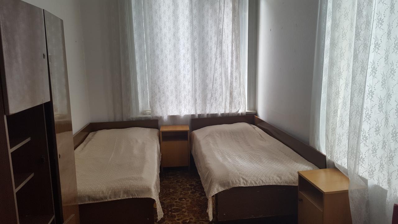 קאחתי Firuza Hostel מראה חיצוני תמונה