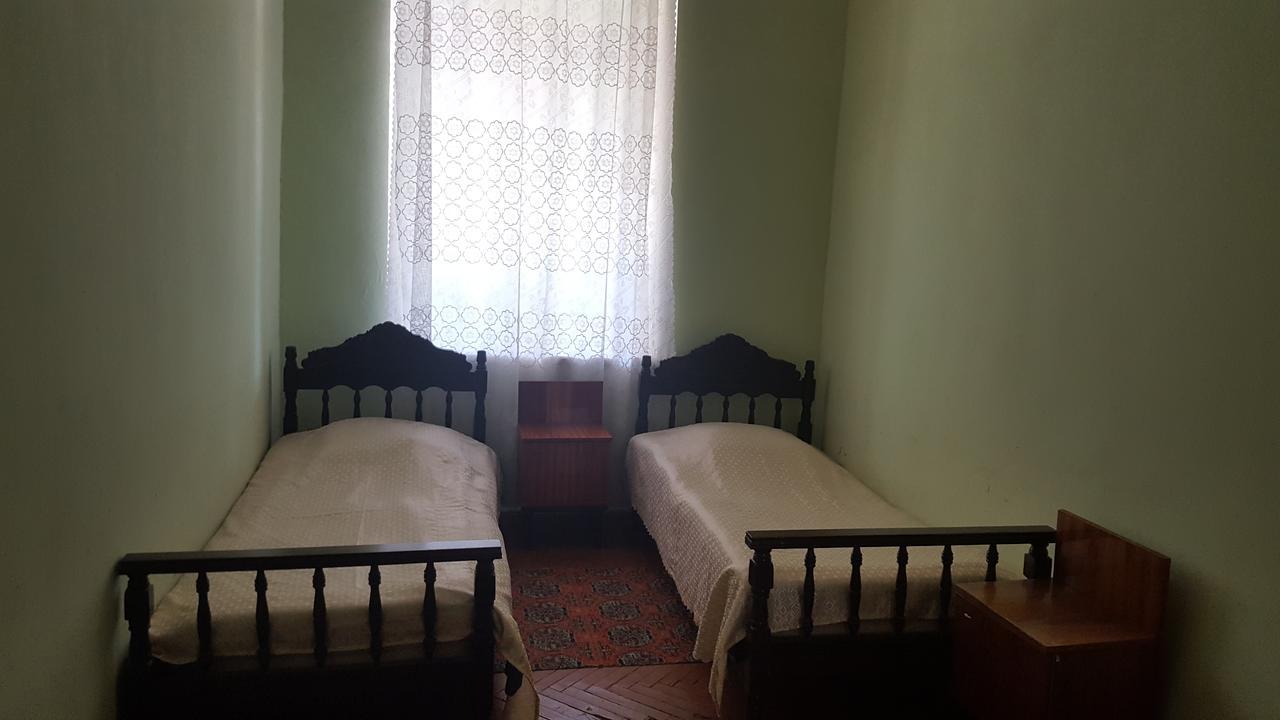 קאחתי Firuza Hostel מראה חיצוני תמונה
