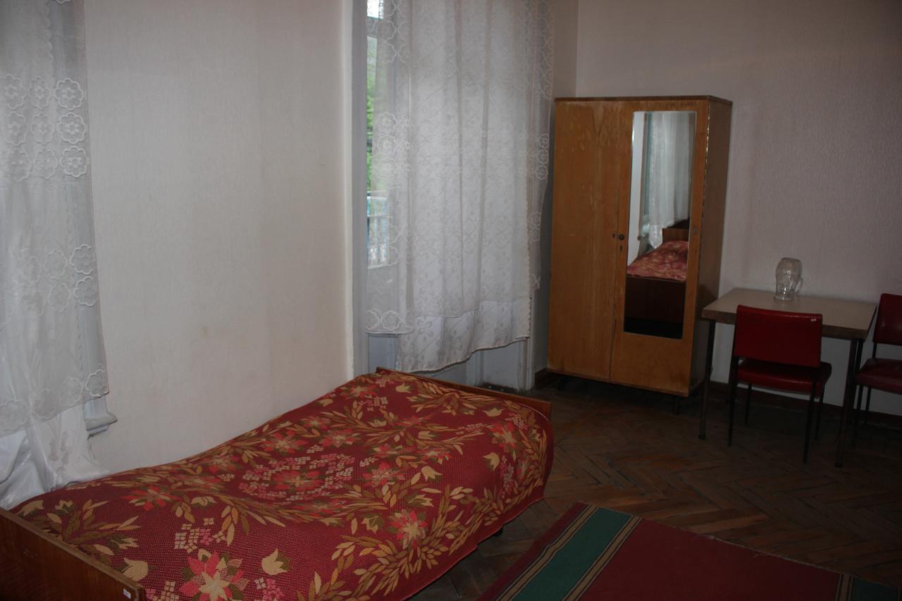 קאחתי Firuza Hostel מראה חיצוני תמונה
